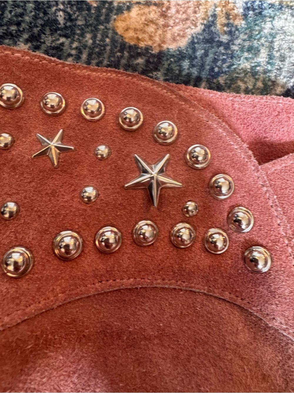 Understated Leather Fringed Suede Mini Skirt with Star Studs - Dusty pink - Picture 3 of 10